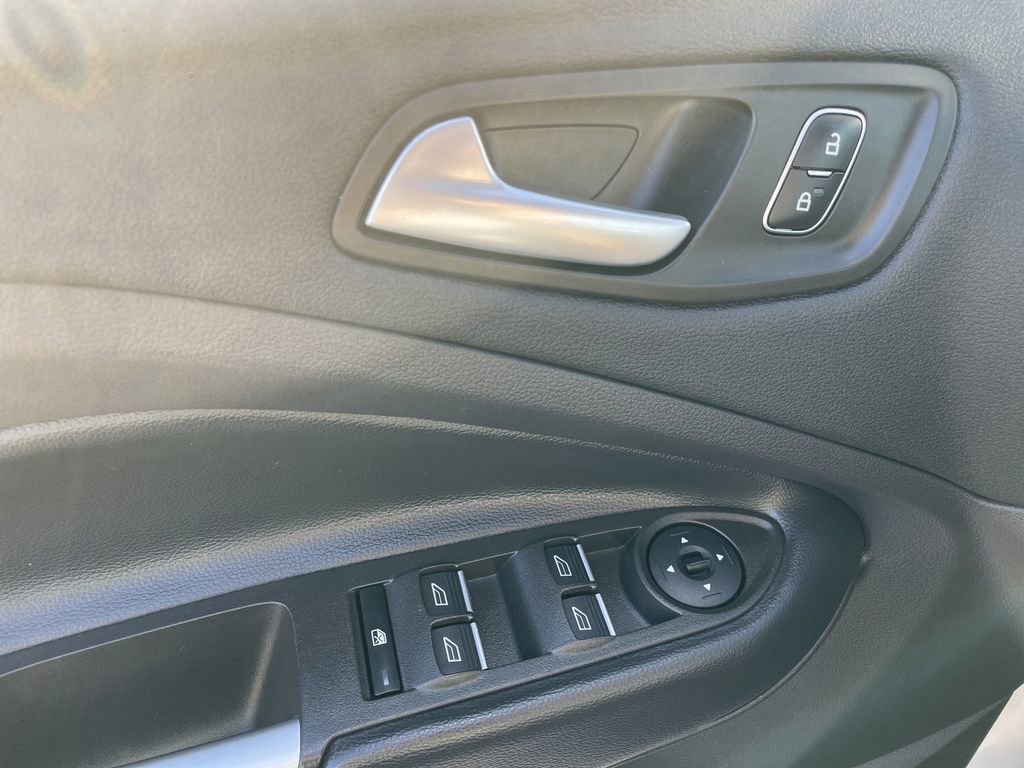 Used 2019 Ford Escape SEL AWD/4WD image 32