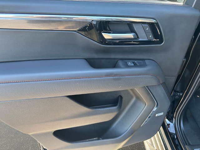 Used 2025 Chevrolet Tahoe RST w/ RST Capability Package AWD/4WD image 10