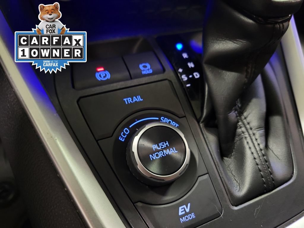 Used 2022 Toyota RAV4 SE w/ Convenience Package AWD/4WD image 18