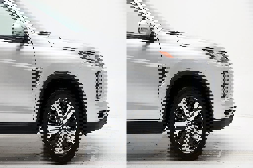 Used 2024 Mitsubishi Outlander Sport SEL image 4