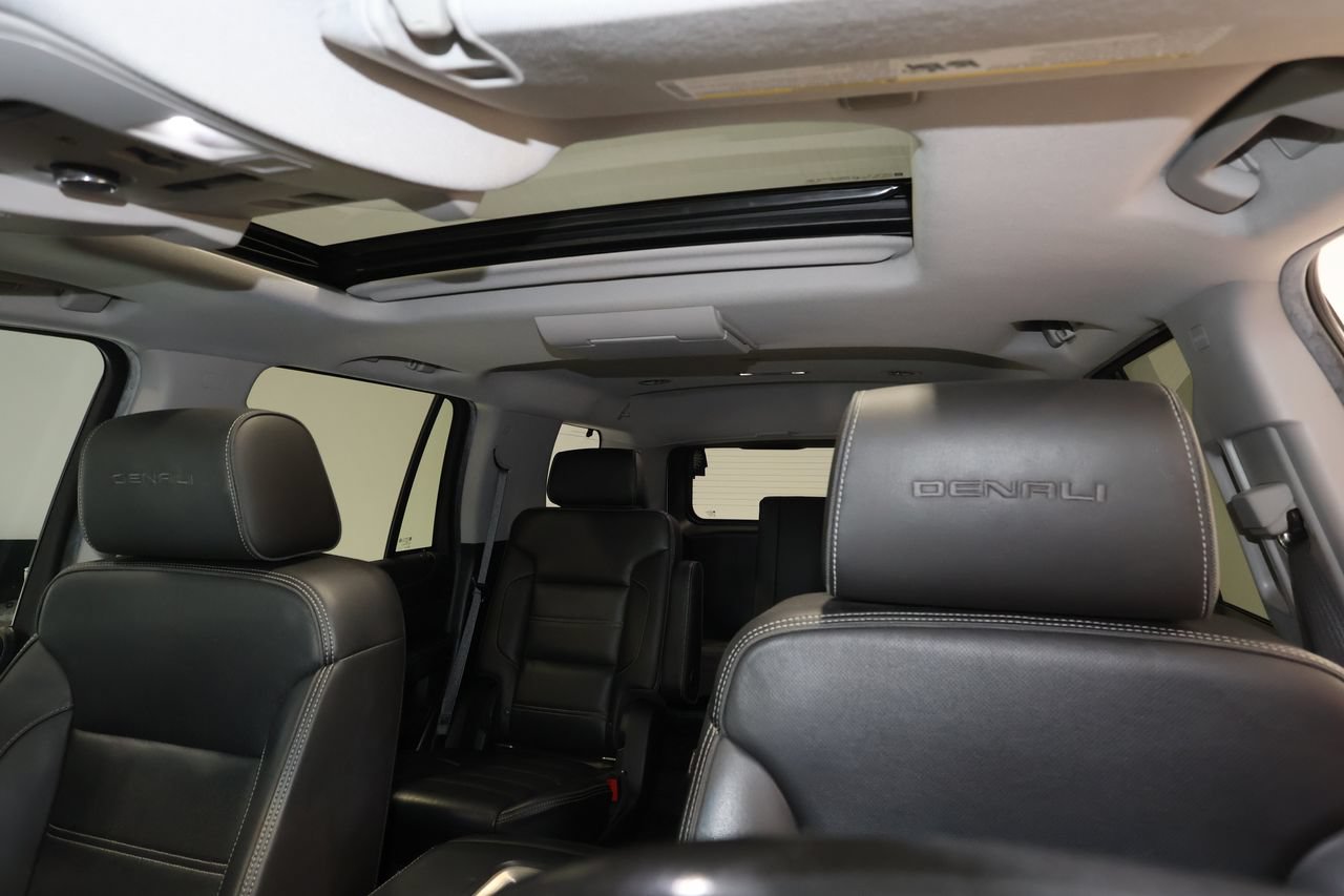 Used 2018 GMC Yukon Denali w/ Denali Ultimate Package AWD/4WD image 11