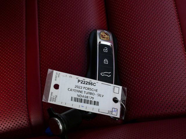 Certified 2022 Porsche Cayenne Turbo image 23