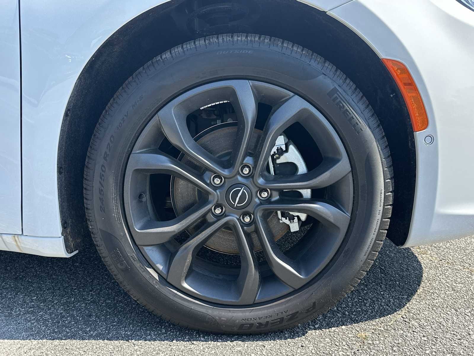 New 2026 Chrysler Pacifica Select FWD image 12