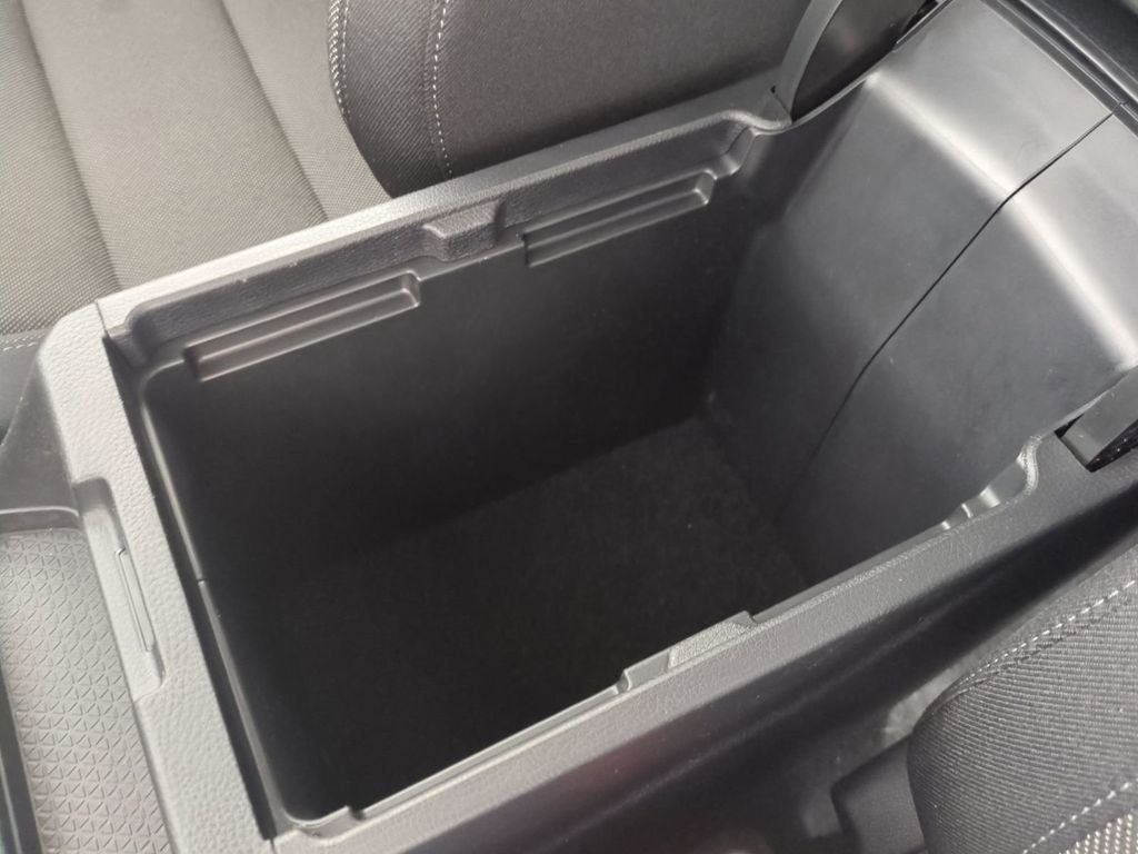 Used 2023 Honda CR-V LX image 23