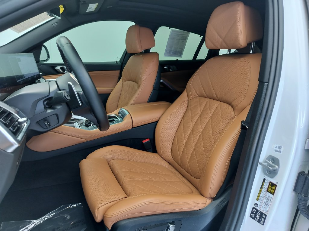 Certified 2025 BMW X6 M60i AWD/4WD image 9