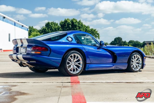Used 1996 Dodge Viper GTS RWD image 4