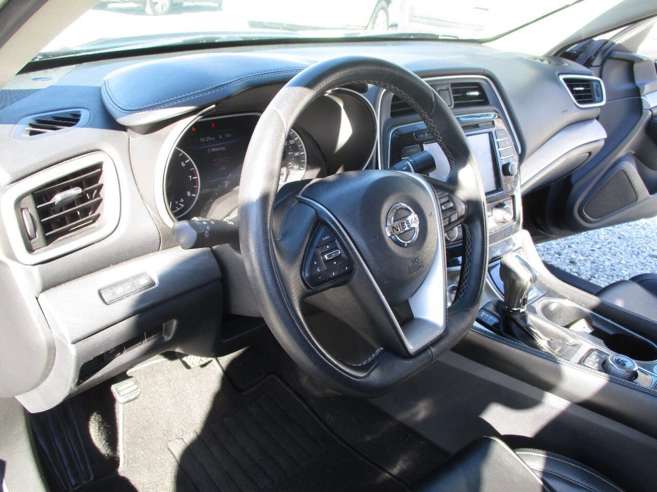 Used 2017 Nissan Maxima 3.5 SV image 21