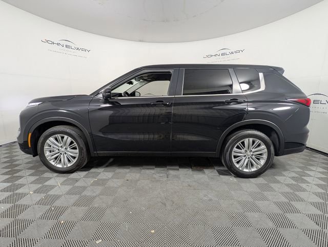Used 2024 Mitsubishi Outlander ES image 5