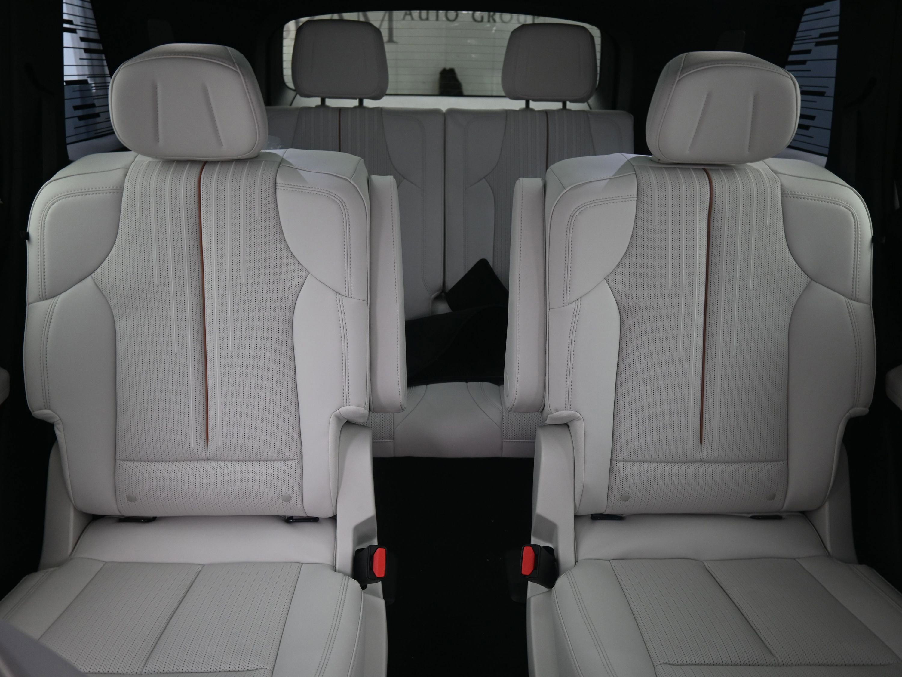 New 2026 Cadillac Vistiq Luxury image 14