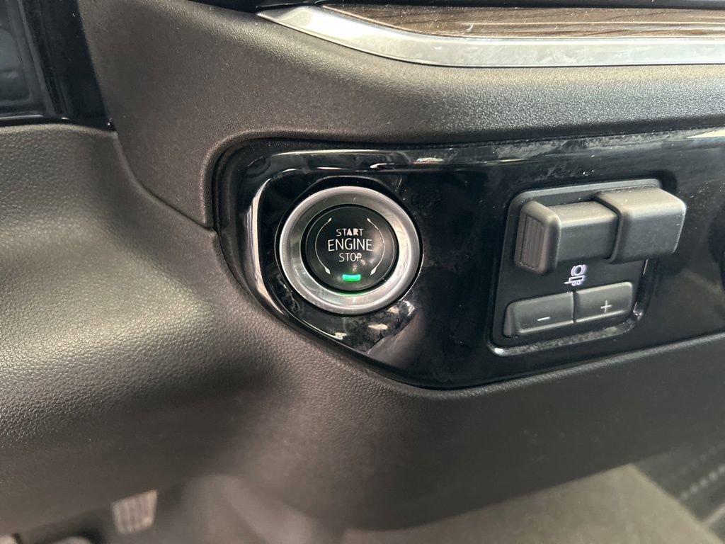 Used 2024 Chevrolet Silverado 2500 LT image 46