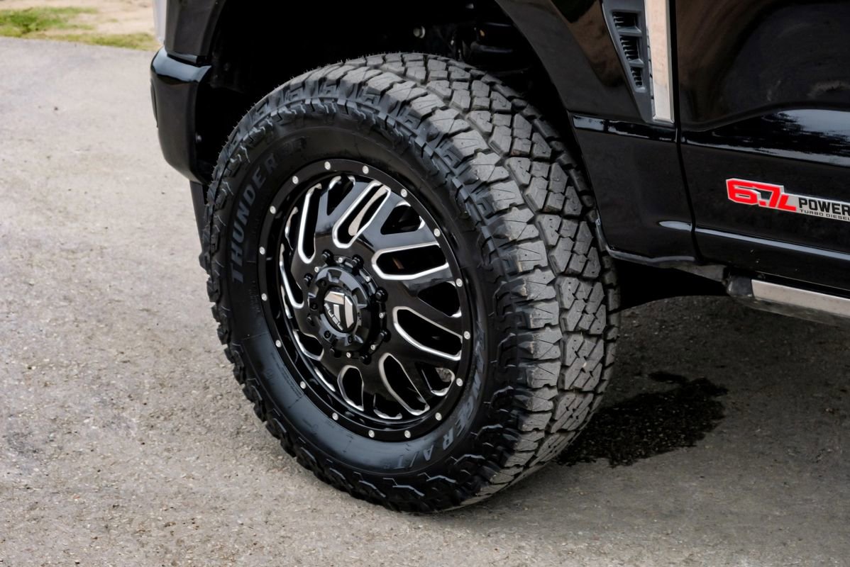 Used 2024 Ford F350 Limited w/ FX4 Off-Road Package image 65