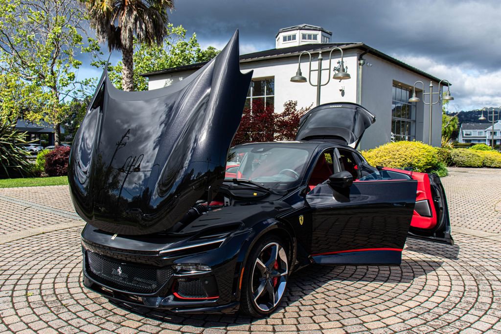 Certified 2024 Ferrari Purosangue AWD/4WD image 32