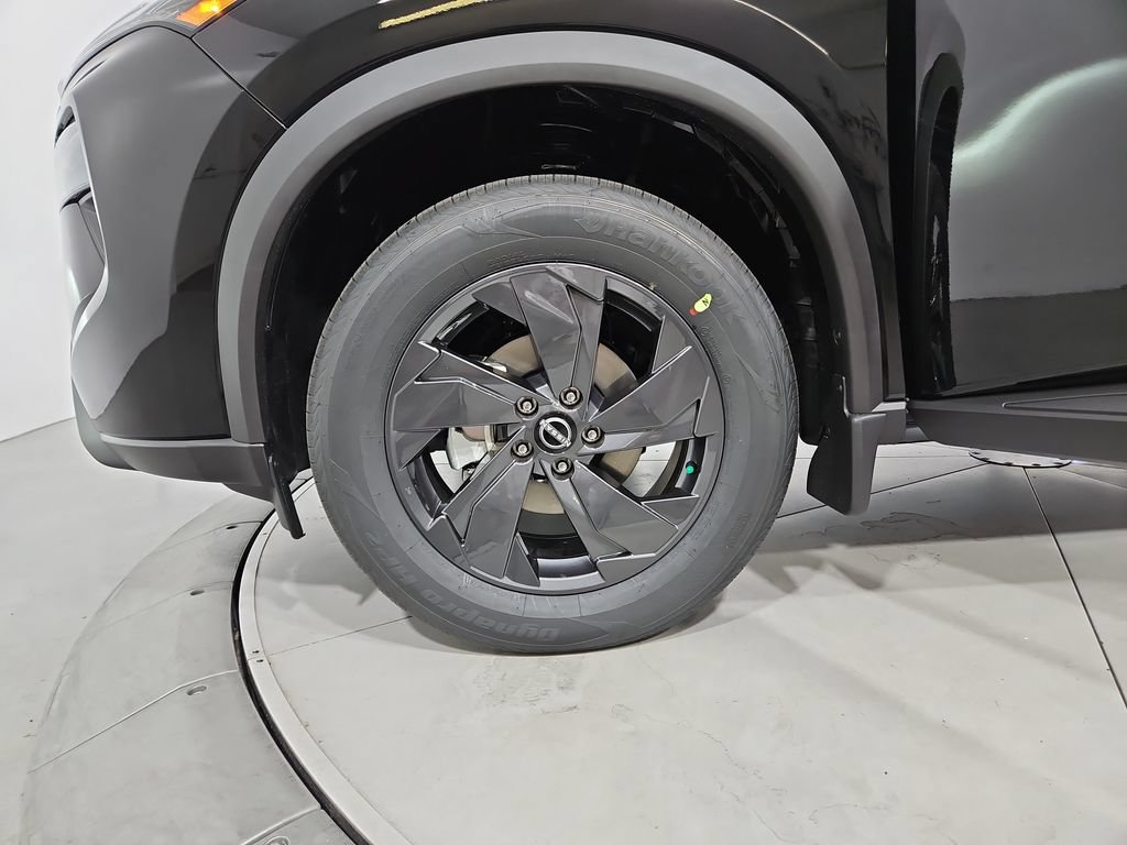 New 2026 Nissan Rogue SV AWD/4WD image 25
