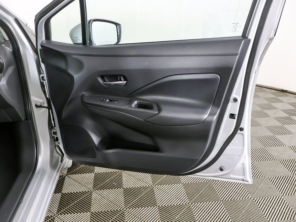 Used 2024 Nissan Versa SV w/ Trunk Package image 20