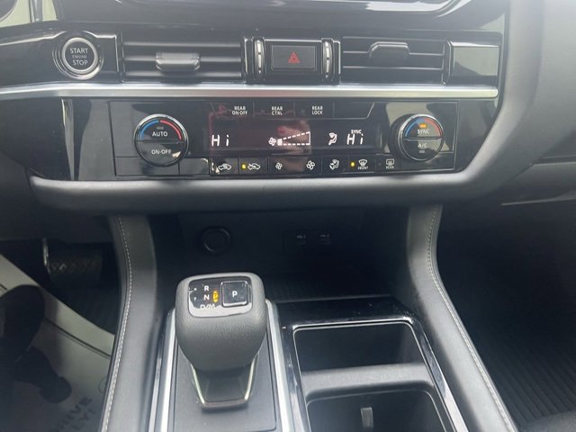 Used 2022 Nissan Pathfinder S image 21