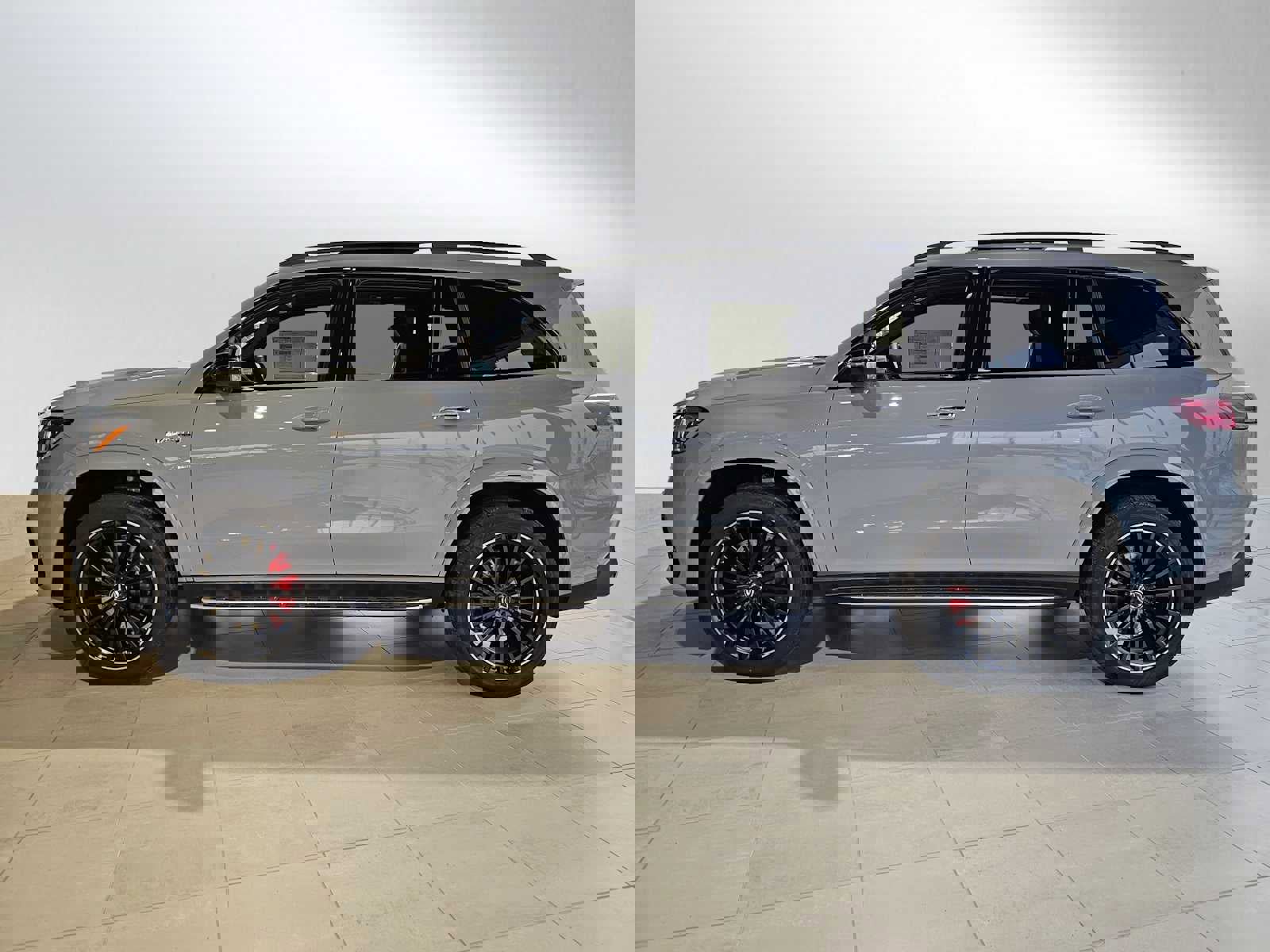 Used 2025 Mercedes-Benz GLS 63 AMG 4MATIC image 3