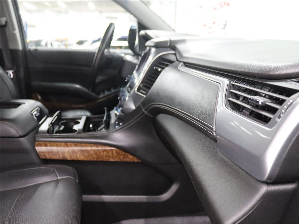 Used 2017 Chevrolet Tahoe Premier AWD/4WD image 31