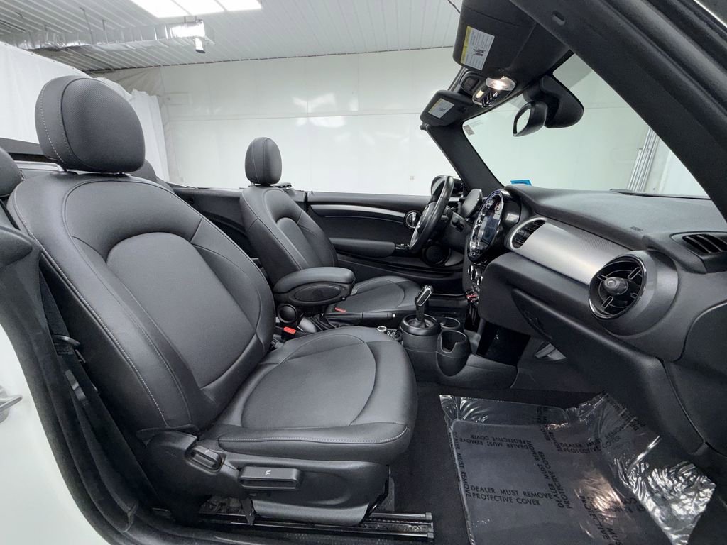 Used 2024 MINI Cooper Convertible FWD image 3