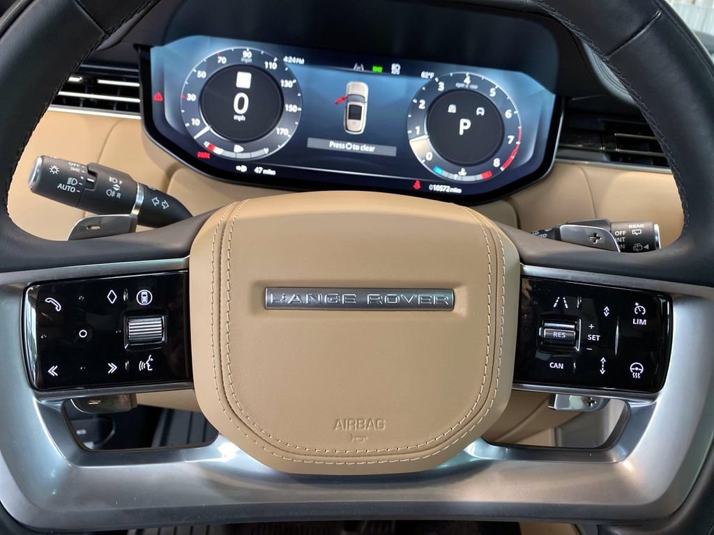 Used 2025 Land Rover Range Rover Long Wheelbase SE AWD/4WD image 15