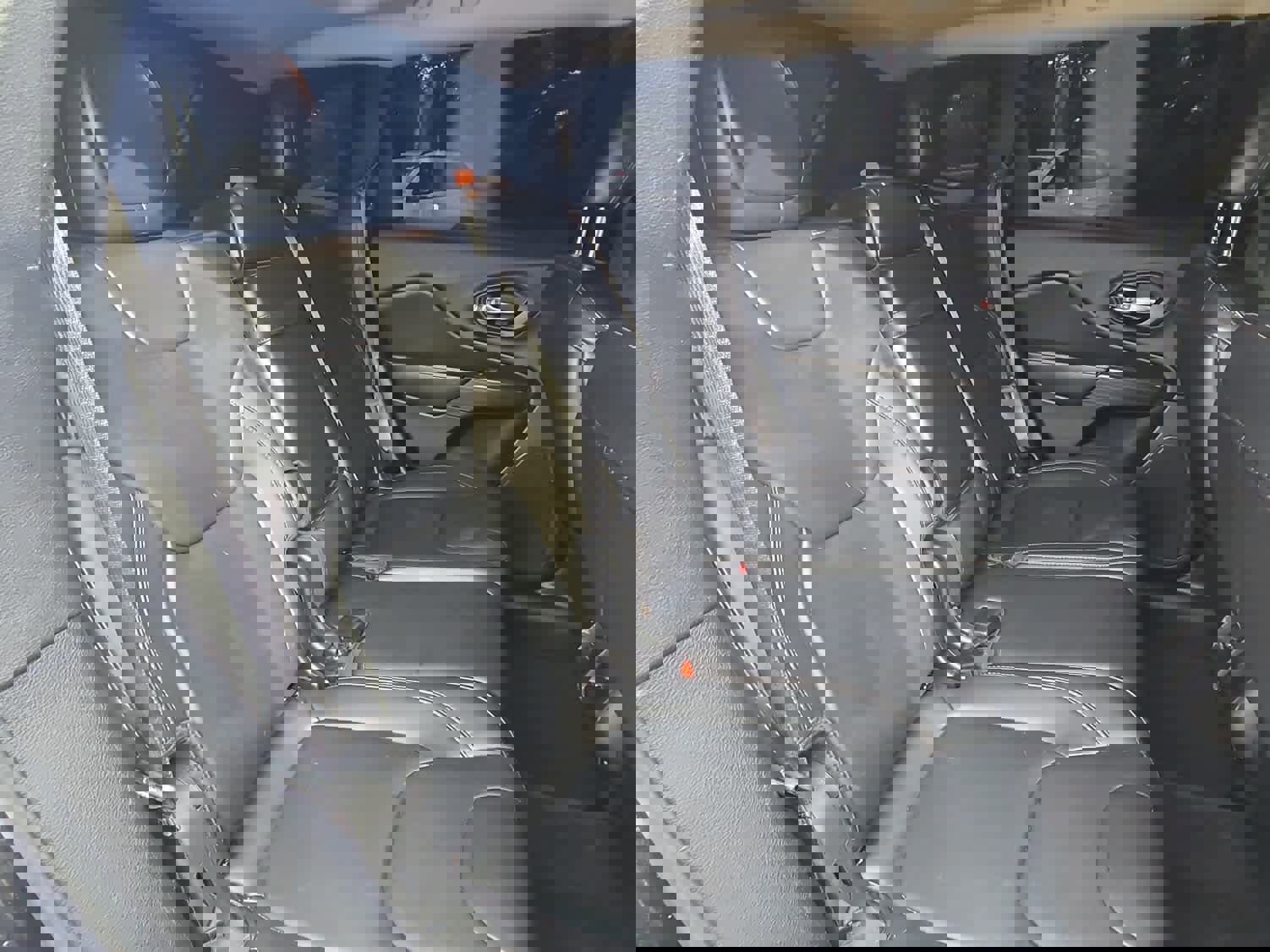 Used 2017 Jeep Cherokee Limited image 10