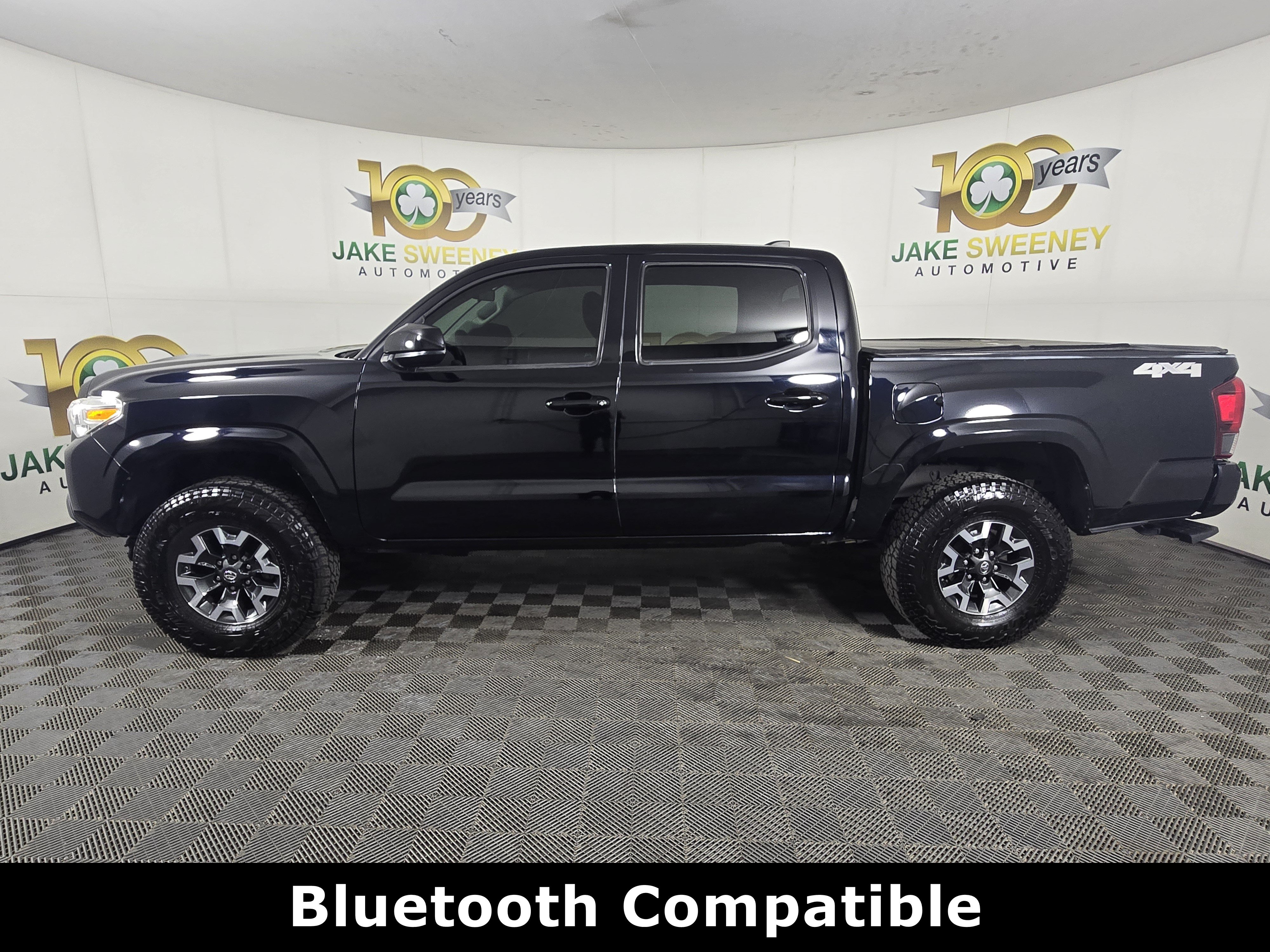 Used 2020 Toyota Tacoma SR AWD/4WD image 5