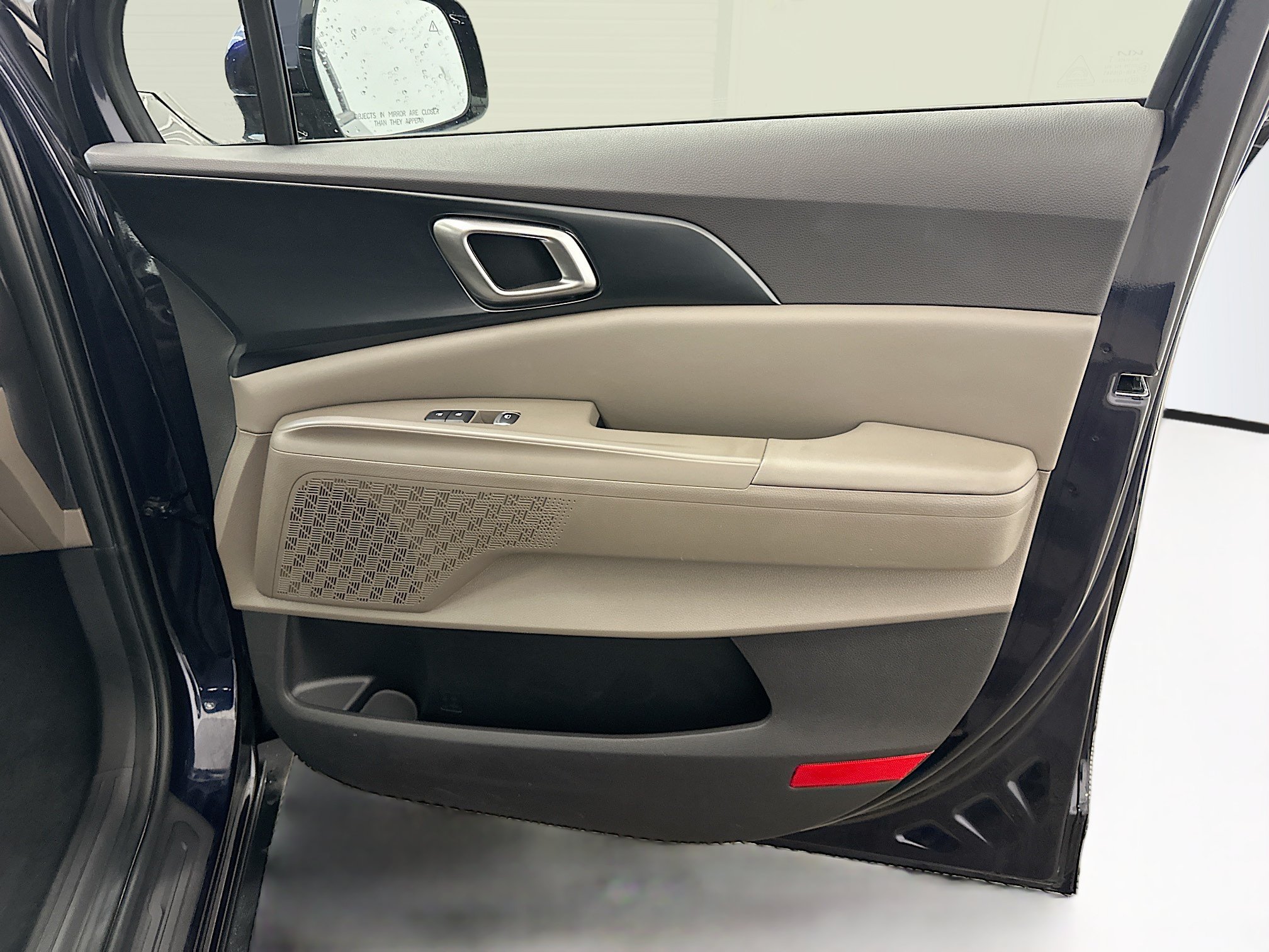 Used 2026 Kia Carnival FWD image 34