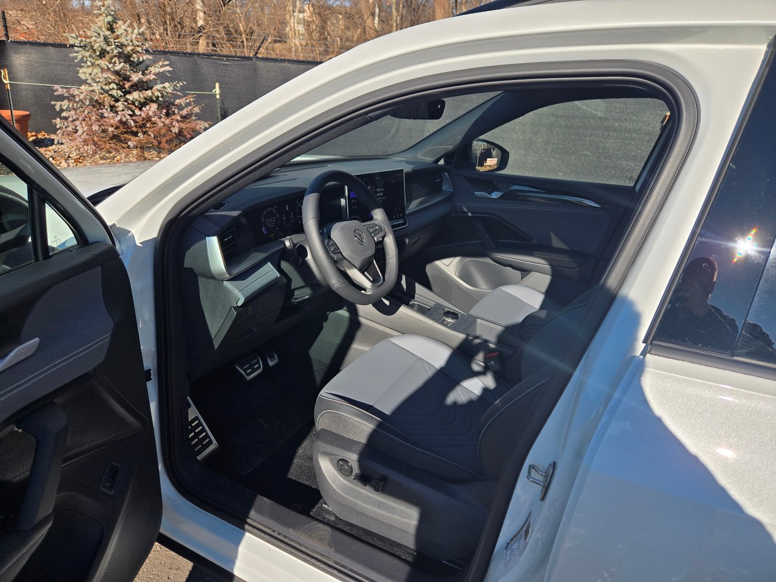 New 2026 Volkswagen Tiguan SE R-Line AWD/4WD image 15
