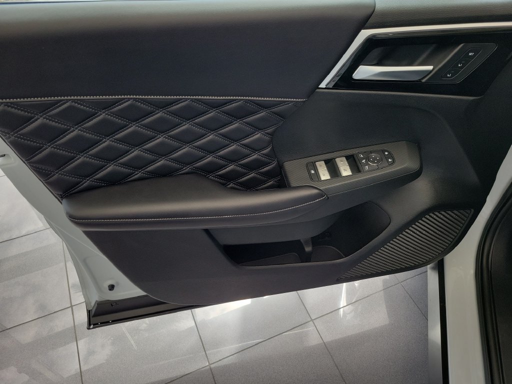 New 2026 Nissan Rogue Platinum AWD/4WD image 21
