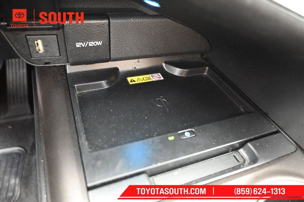 Used 2024 Toyota Camry XSE FWD image 18