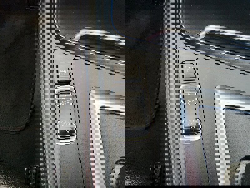 Used 2018 BMW 320i Sedan w/ Convenience Package image 41