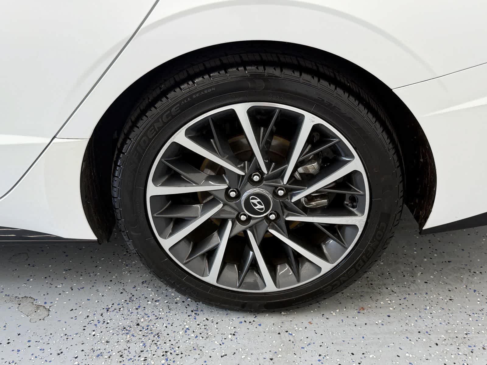 Used 2020 Hyundai Sonata Limited FWD image 25