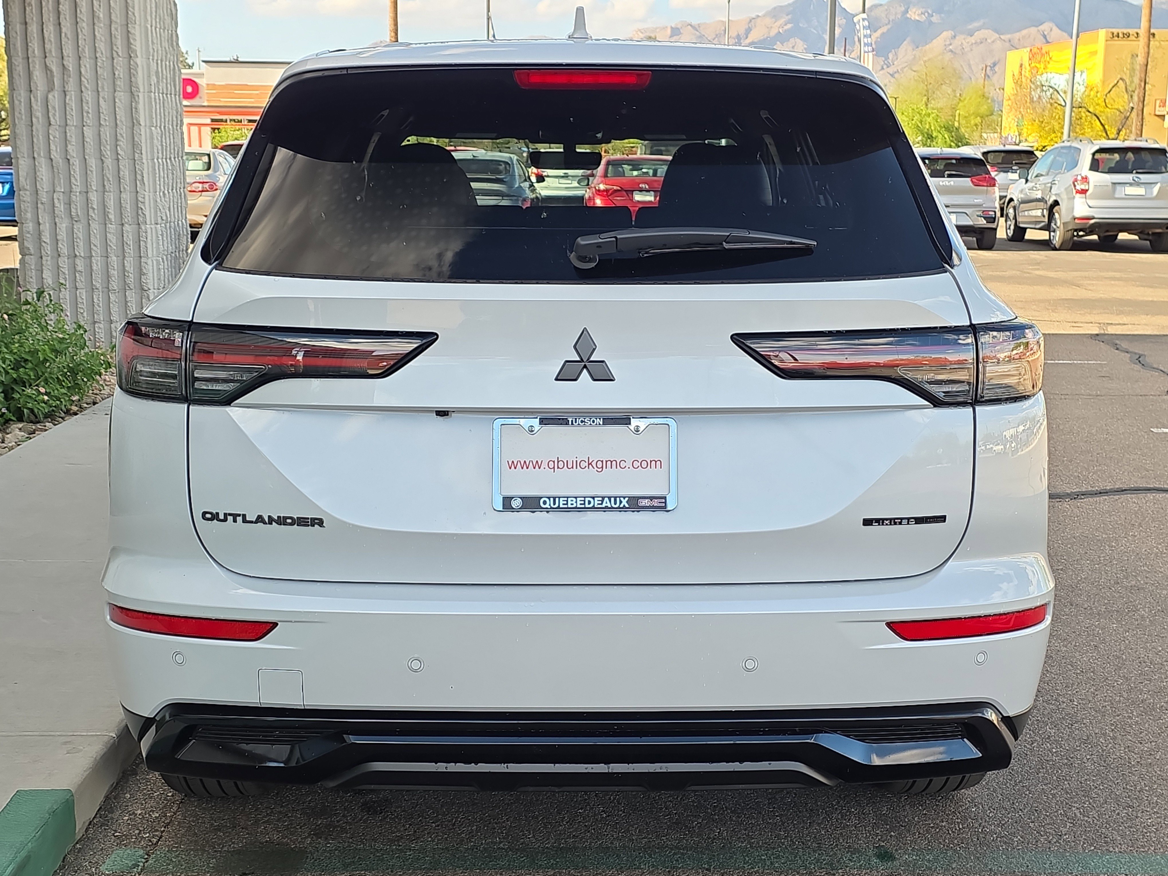 New 2026 Mitsubishi Outlander LE FWD image 6