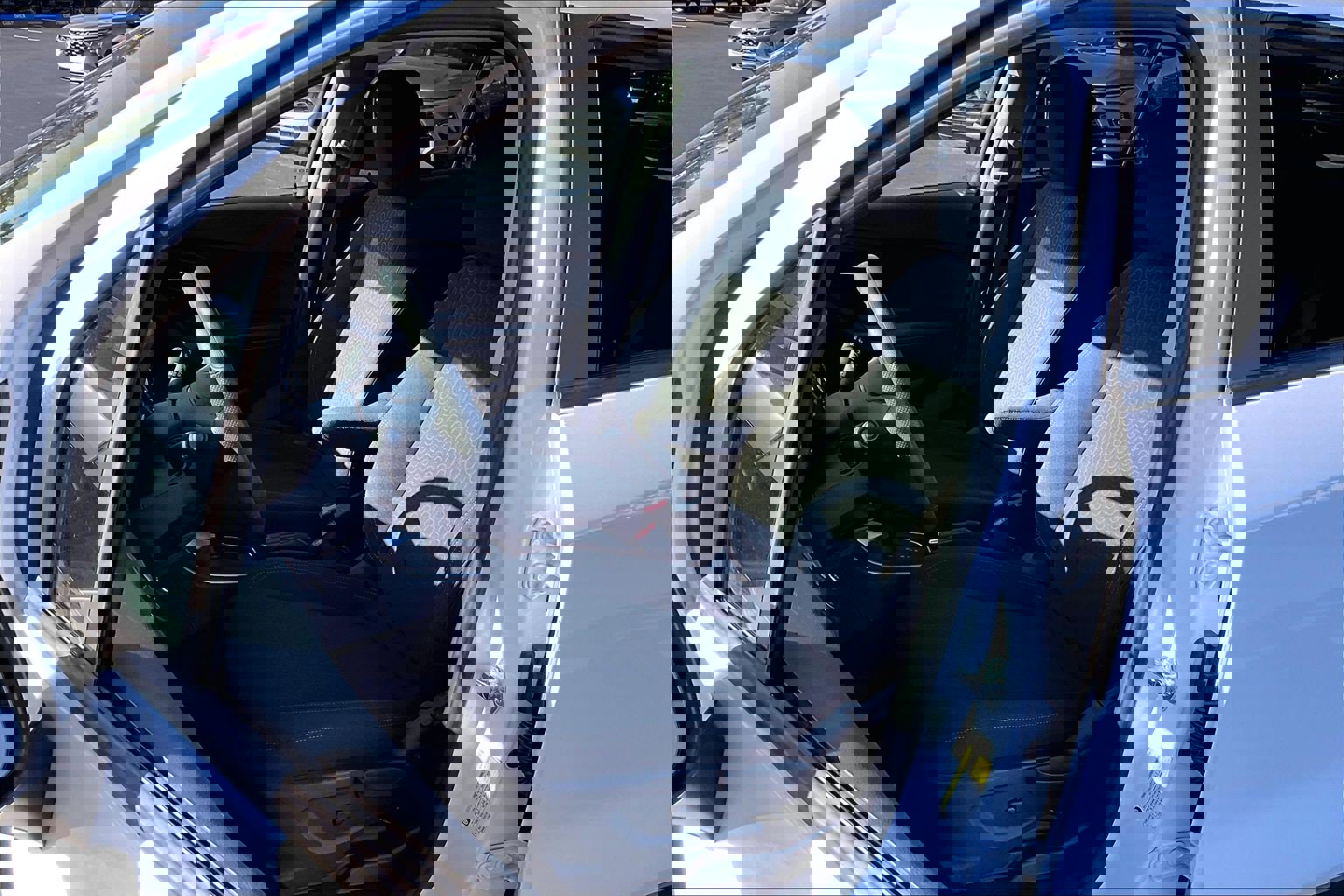 Certified 2022 Chevrolet Trax LS w/ Tint and Cruise Package image 15