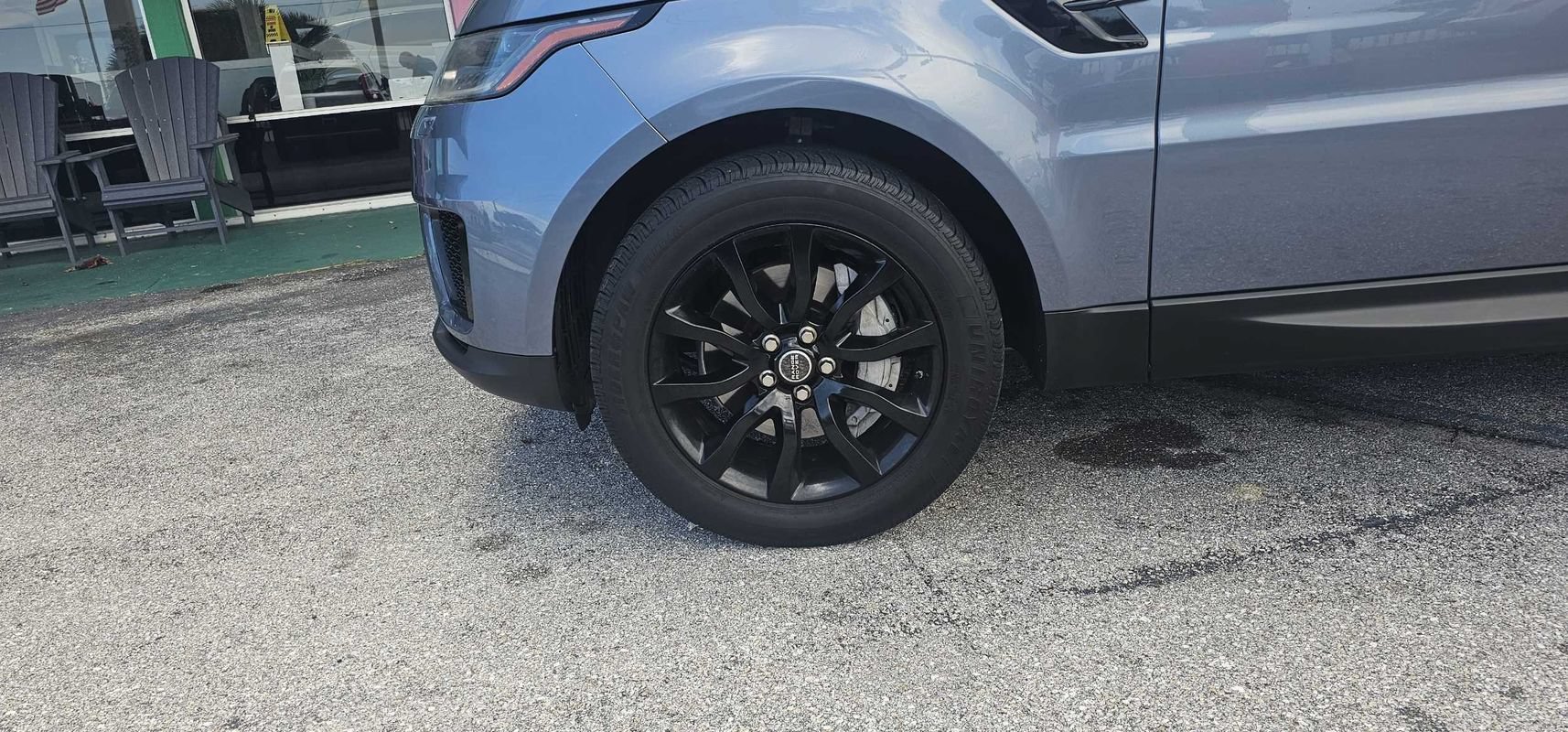 Used 2018 Land Rover Range Rover Sport SE AWD/4WD image 13