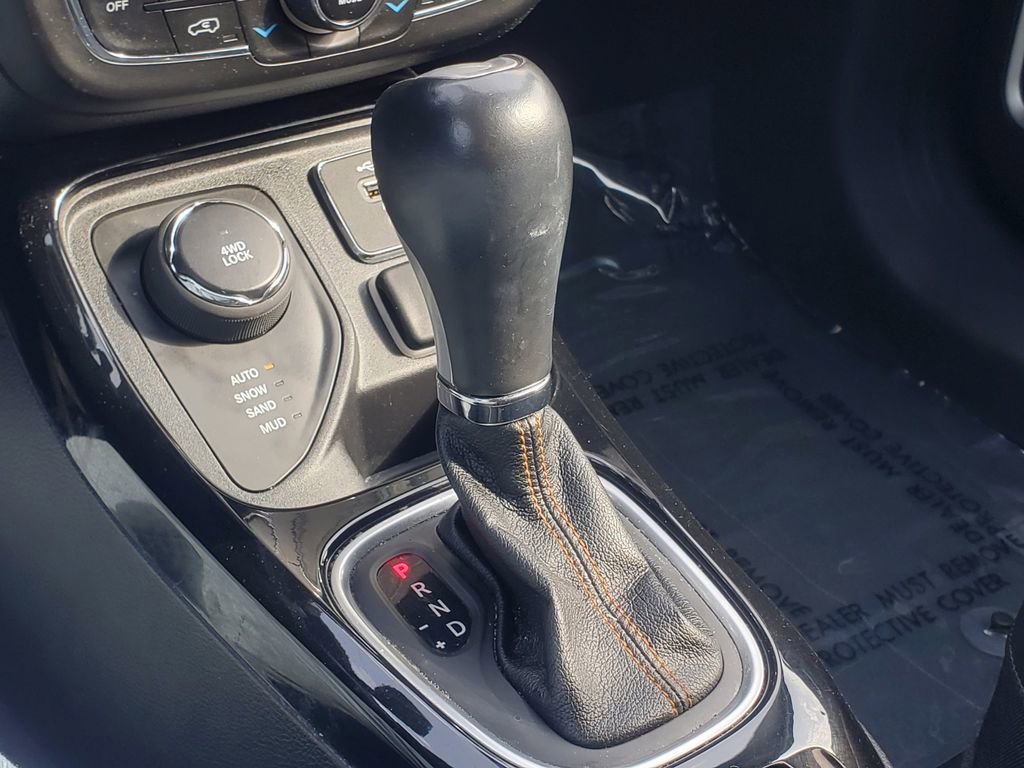 Used 2020 Jeep Compass Limited image 27