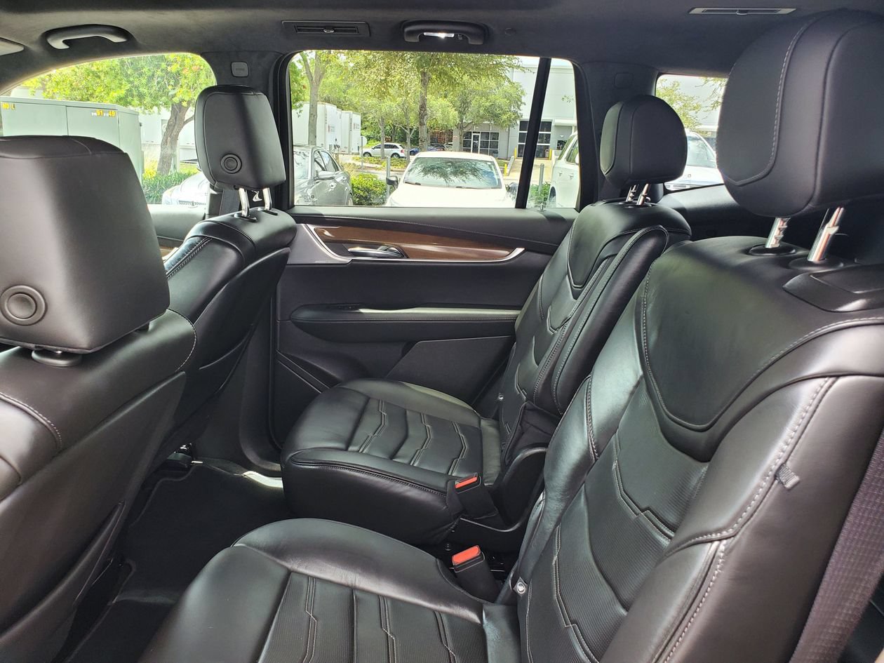 Used 2025 Cadillac XT6 Sport w/ Platinum Package AWD/4WD image 11