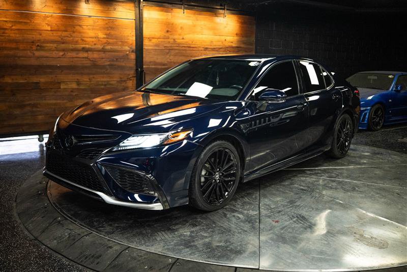 Used 2022 Toyota Camry XSE w/ Carpet Mat Package (TMS) FWD image 2
