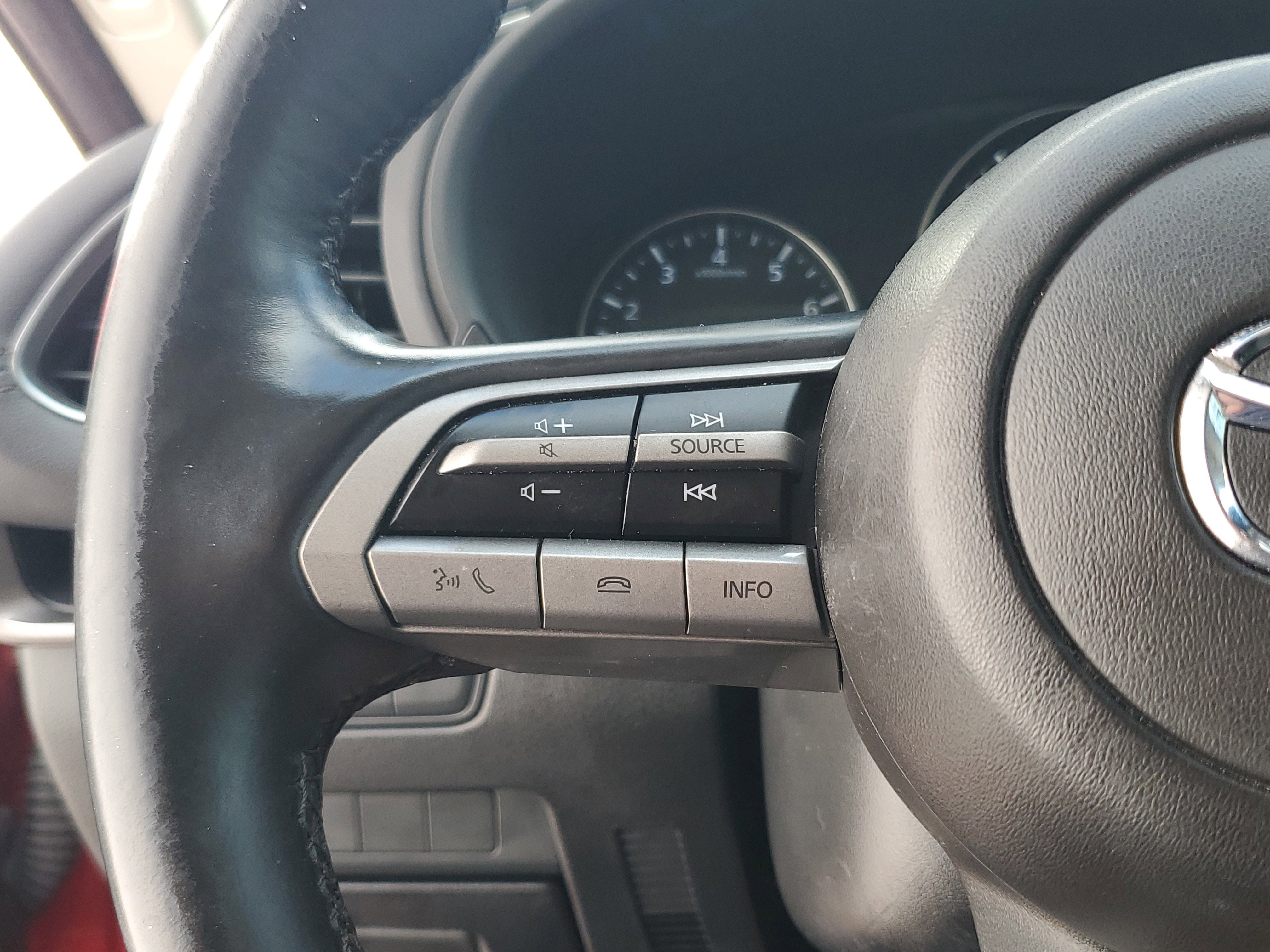 Used 2023 MAZDA MAZDA3 s image 23