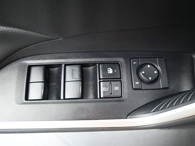 Used 2025 Toyota RAV4 LE FWD image 10