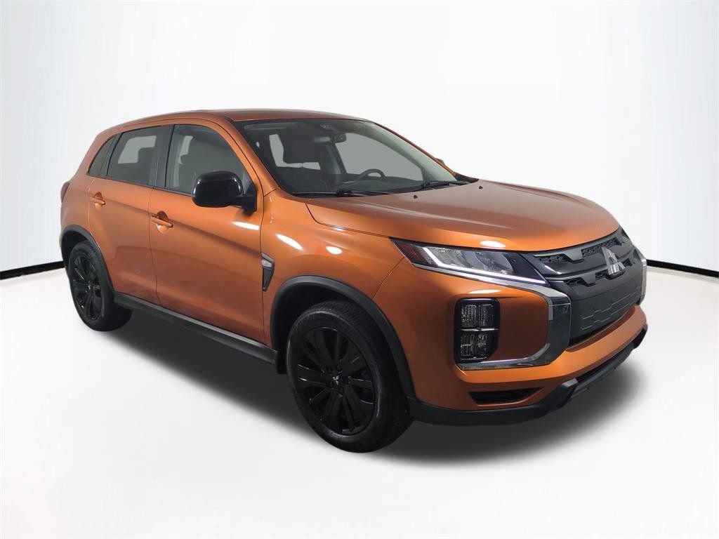 Used 2023 Mitsubishi Outlander Sport SE AWD/4WD image 2