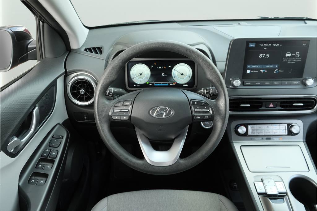 Used 2023 Hyundai Kona SE FWD image 33