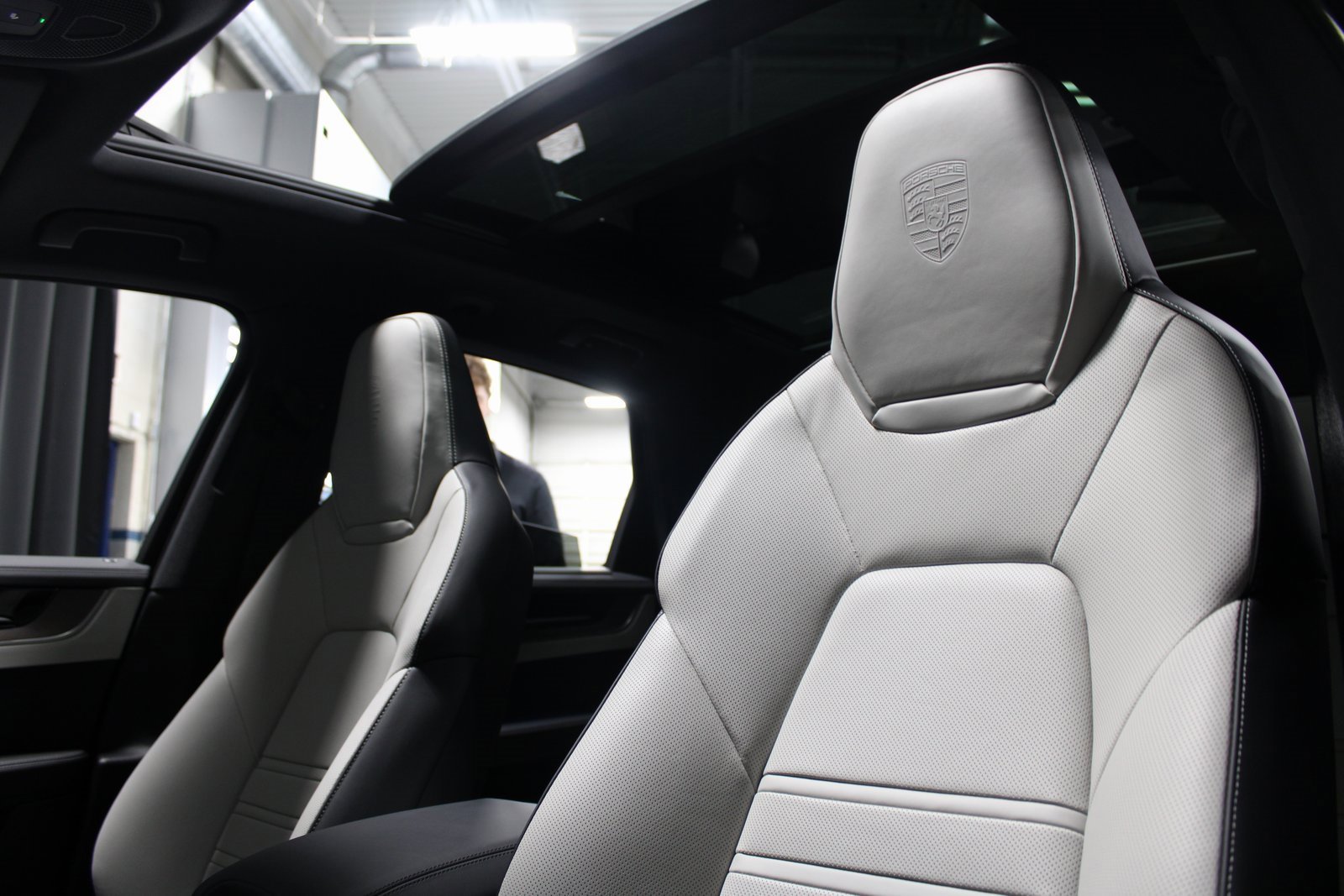 New 2026 Porsche Cayenne E-Hybrid image 32