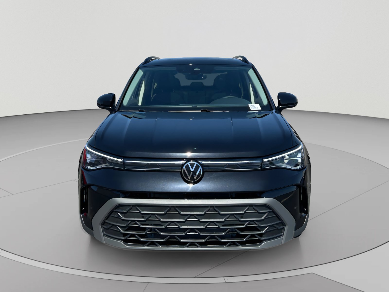 New 2026 Volkswagen Taos SE FWD image 8