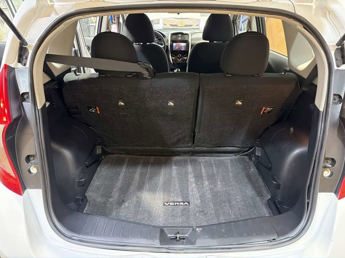 Used 2015 Nissan Versa Note SV image 14