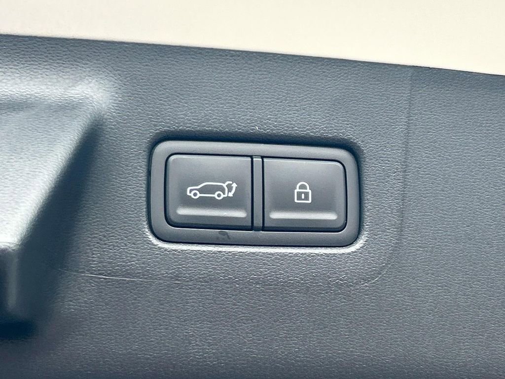 New 2026 Hyundai Santa Fe SE image 13