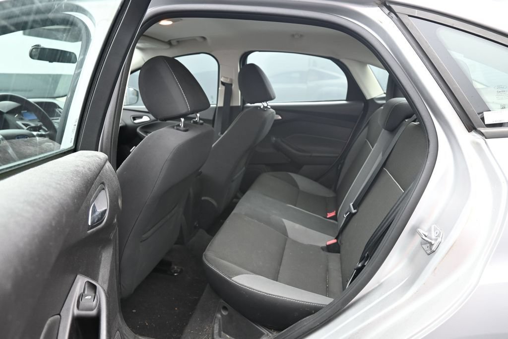 Used 2014 Ford Focus SE FWD image 16