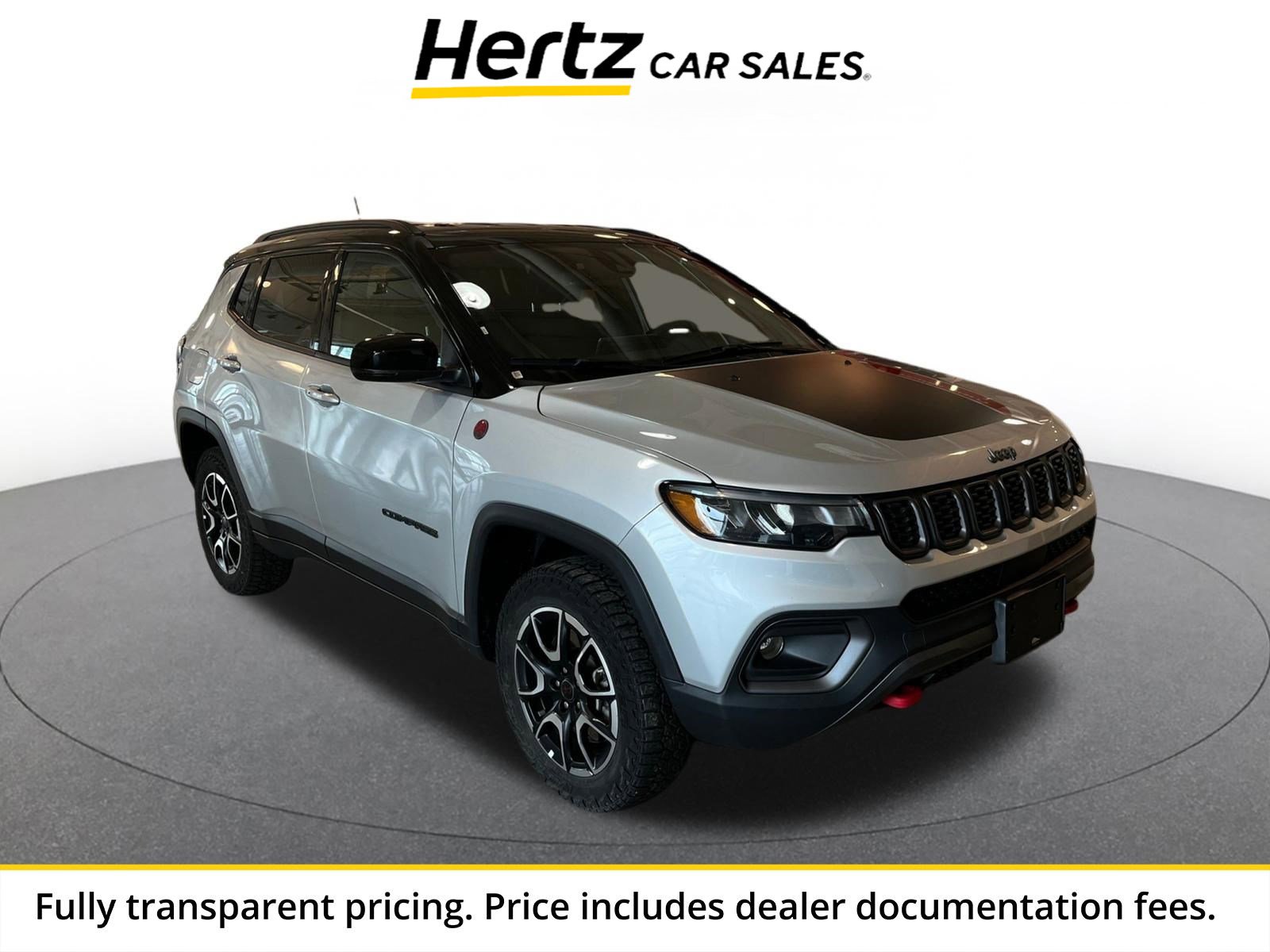 Used 2025 Jeep Compass Trailhawk w/ Trailer Tow Group AWD/4WD image 1