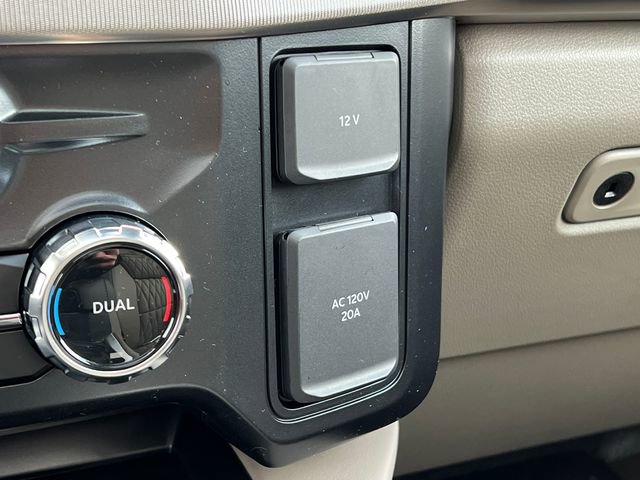 New 2026 Ford F450 Platinum w/ Platinum Plus Package image 44