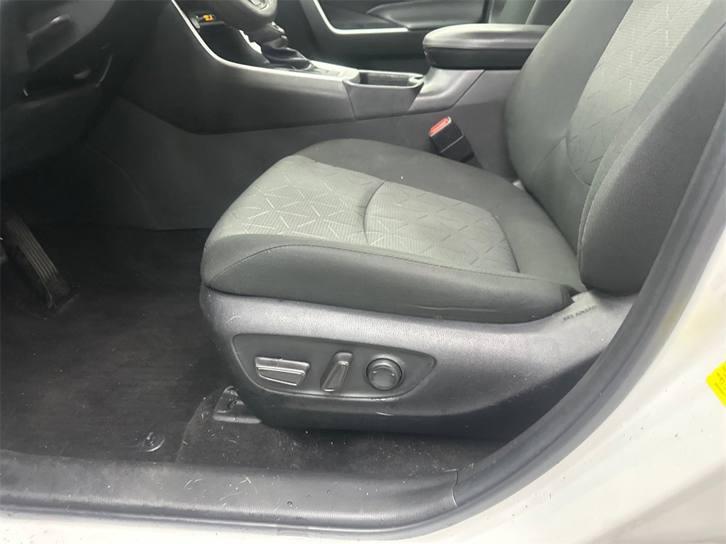Used 2022 Toyota RAV4 XLE image 10