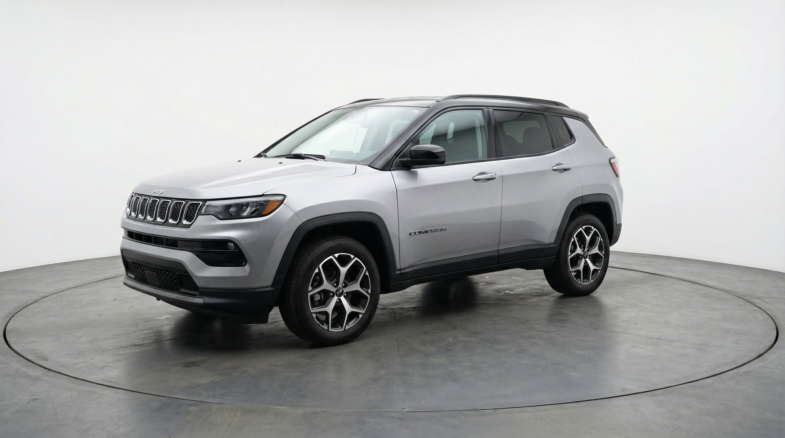 Used 2025 Jeep Compass Limited AWD/4WD image 3